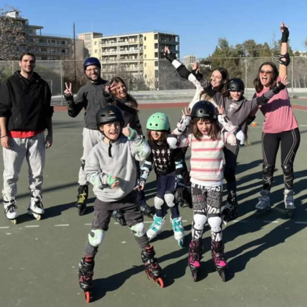 Hermes Rollerskate Academy outdoor group session